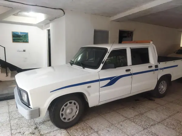 کارا، دو کابین