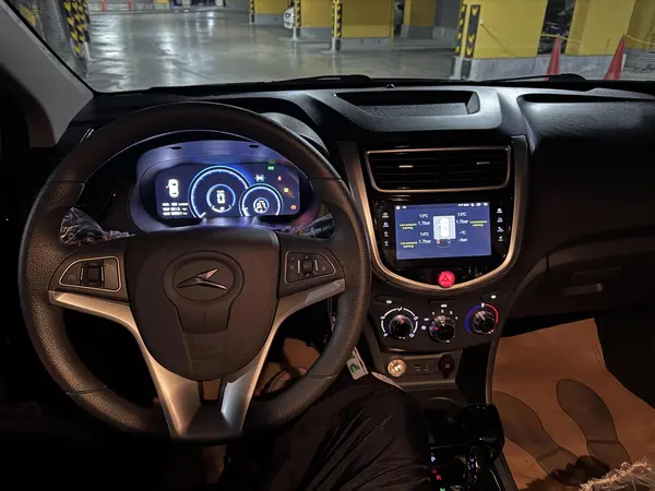 کی ام سی، ایگل