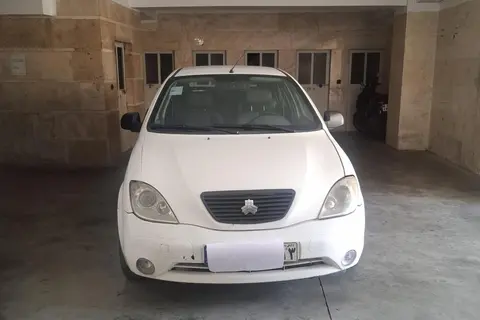 تیبا، هاچ بک