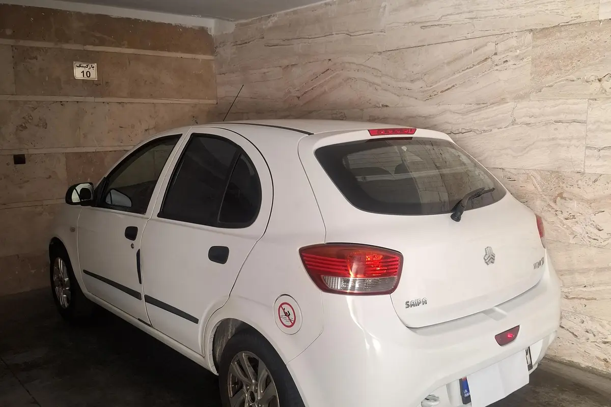 تیبا،  هاچ بک