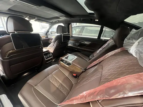 ب ام و، سری 7