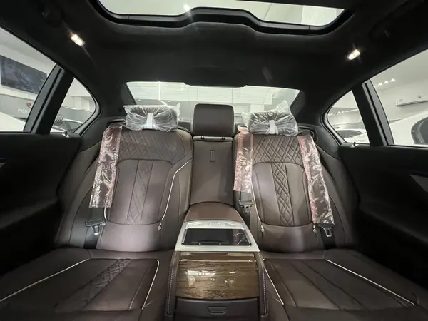 ب ام و، سری 7