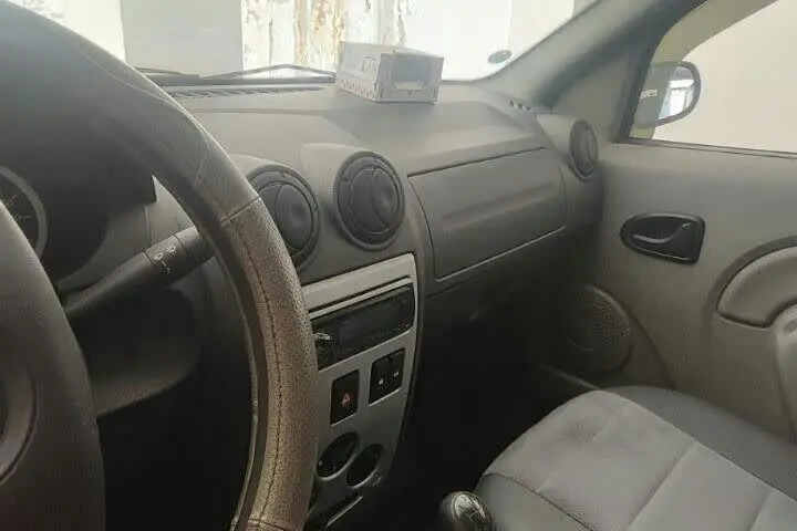 رنو،  تندر 90