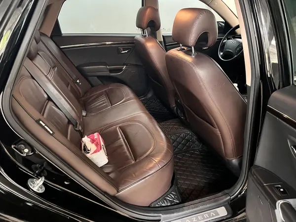 هیوندای، آزرا (گرنجور)