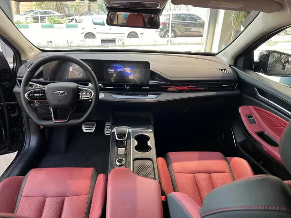 فونیکس، آریزو 6 جی تی (Z6 GT)