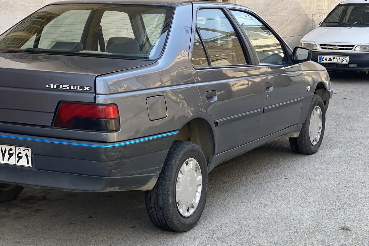 پژو،  405