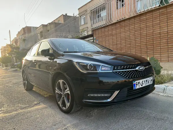 ام وی ام، آریزو 5ev