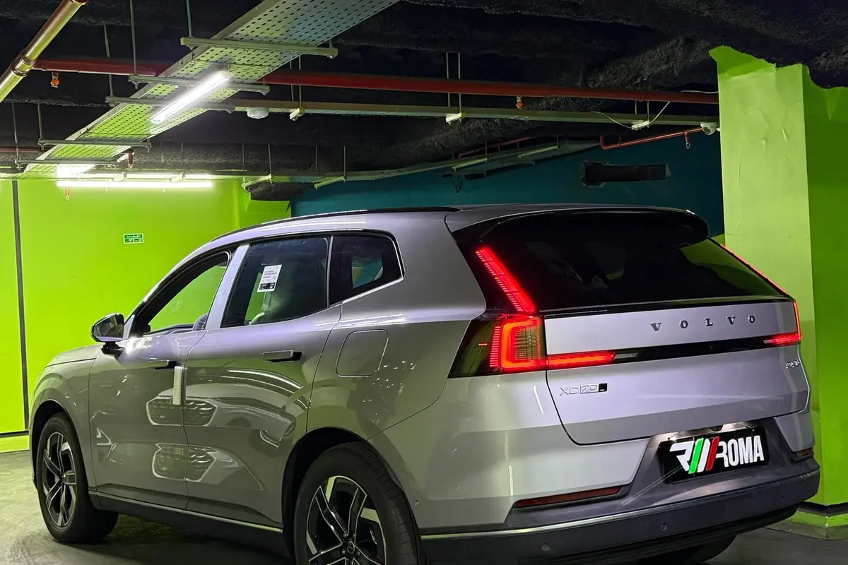 ولوو،  XC70