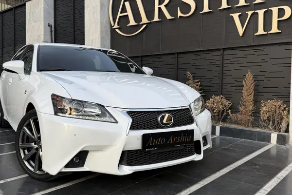 لکسوس، GS