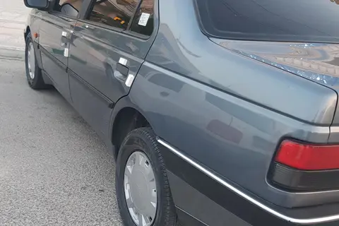 پژو، 405