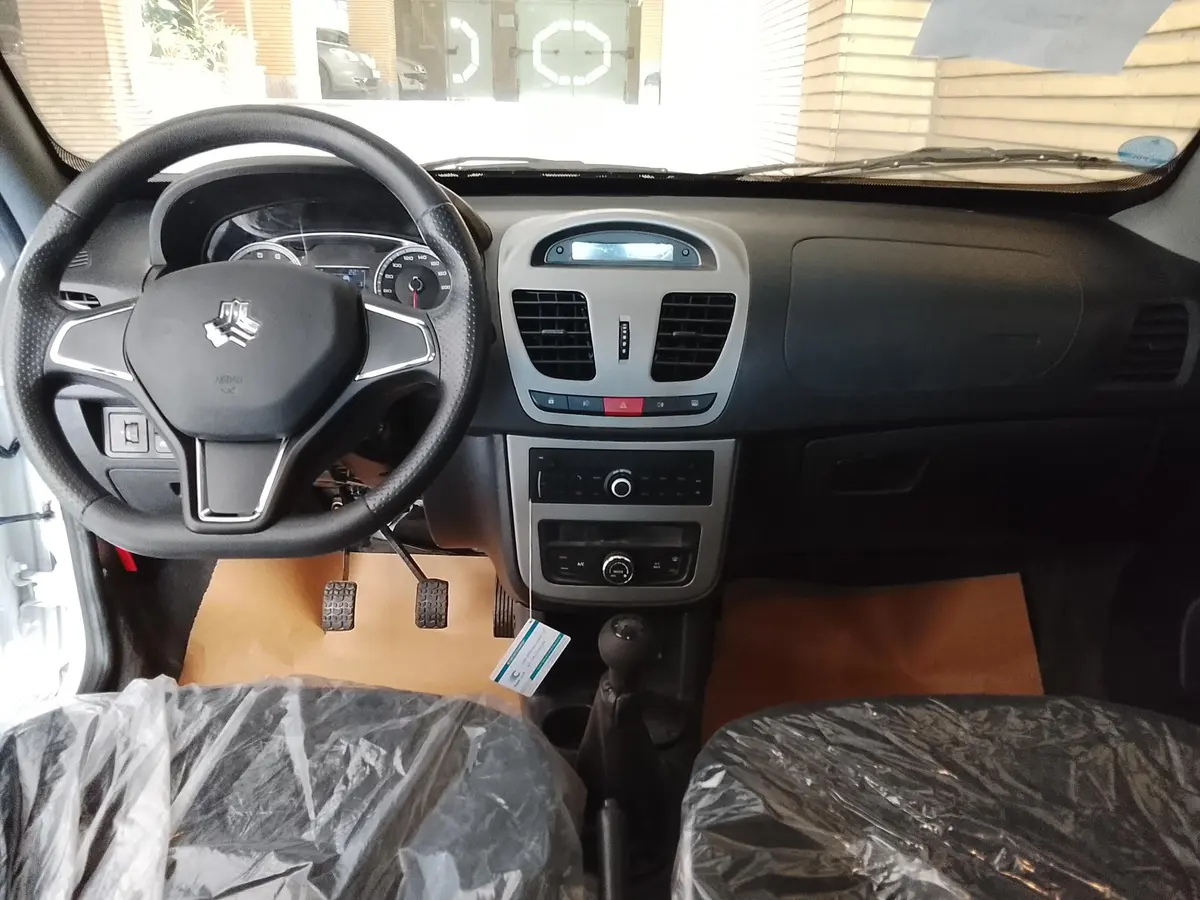کوییک،  SR
