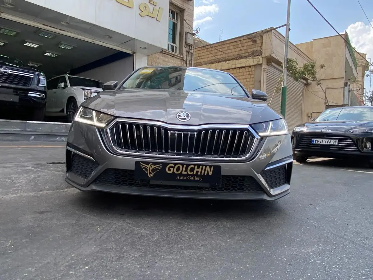 اشکودا،  اوکتاویا پرو