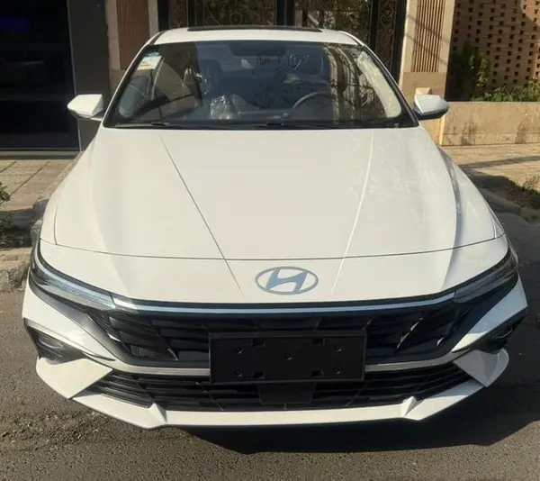 هیوندای، النترا