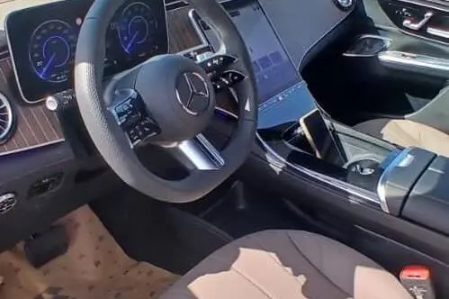 بنز  EQE SUV