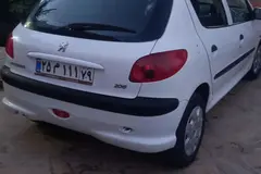 پژو، 206