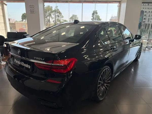 ب ام و، سری 7