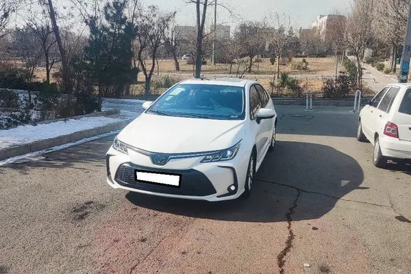 تویوتا، کرولا هیبرید