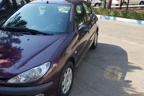 پژو، 206
