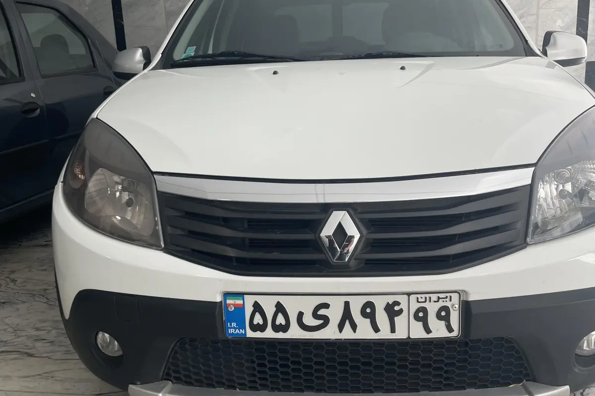 رنو،  ساندرو استپ وی