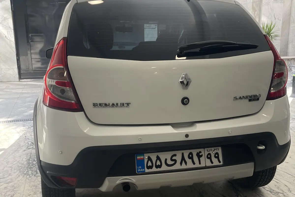 رنو،  ساندرو استپ وی