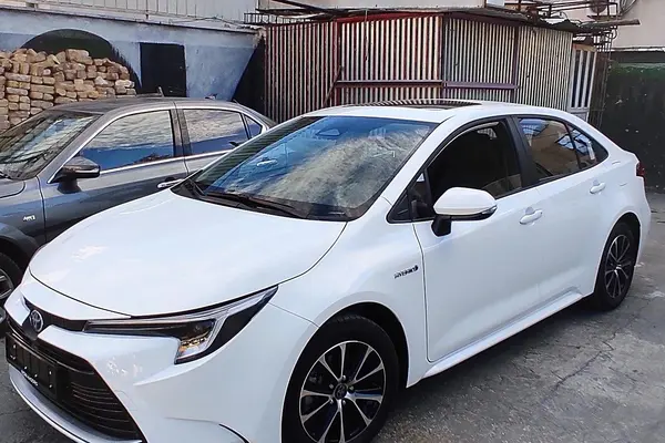 تویوتا، لوین هیبرید