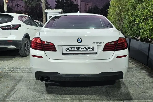 ب ام و، سری 5 سدان