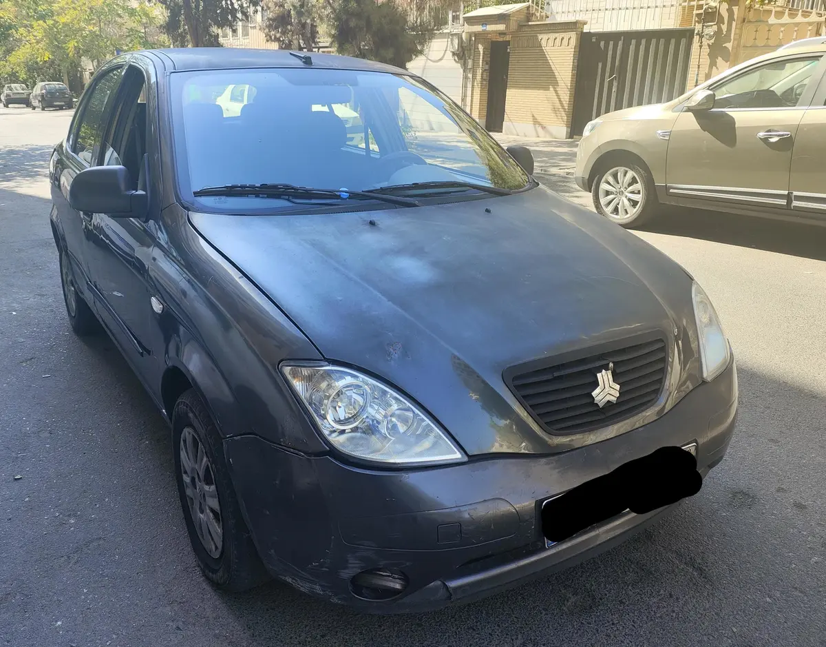 تیبا،  هاچ بک