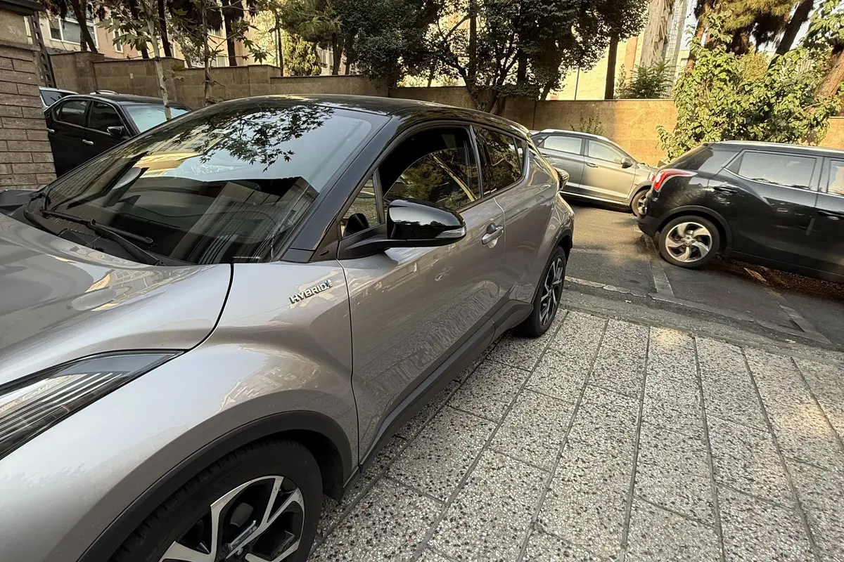 تویوتا،  C-HR هیبرید