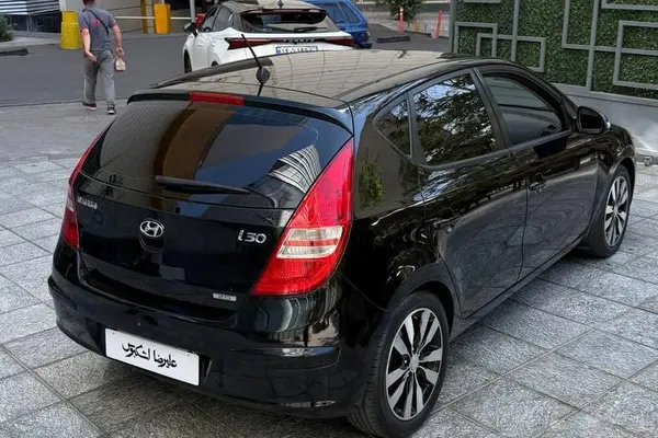 هیوندای  i30