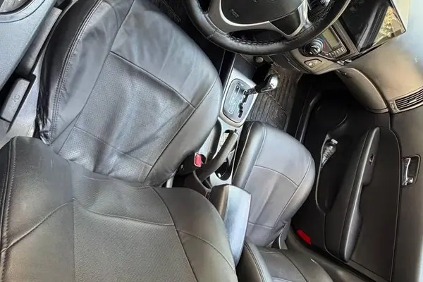 هیوندای  i30