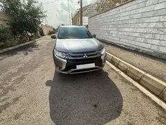 میتسوبیشی، اوتلندر PHEV