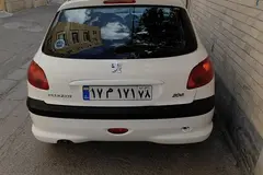 پژو، 206