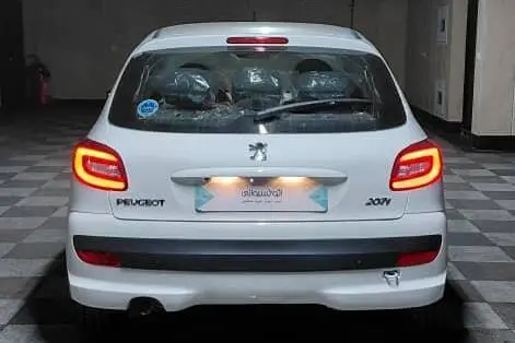 پژو، 207