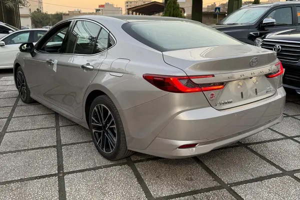 تویوتا، کمری هیبرید