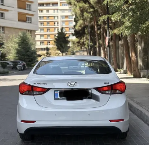 هیوندای، النترا