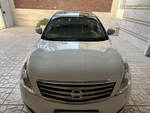 نیسان، تیانا (مونتاژ)