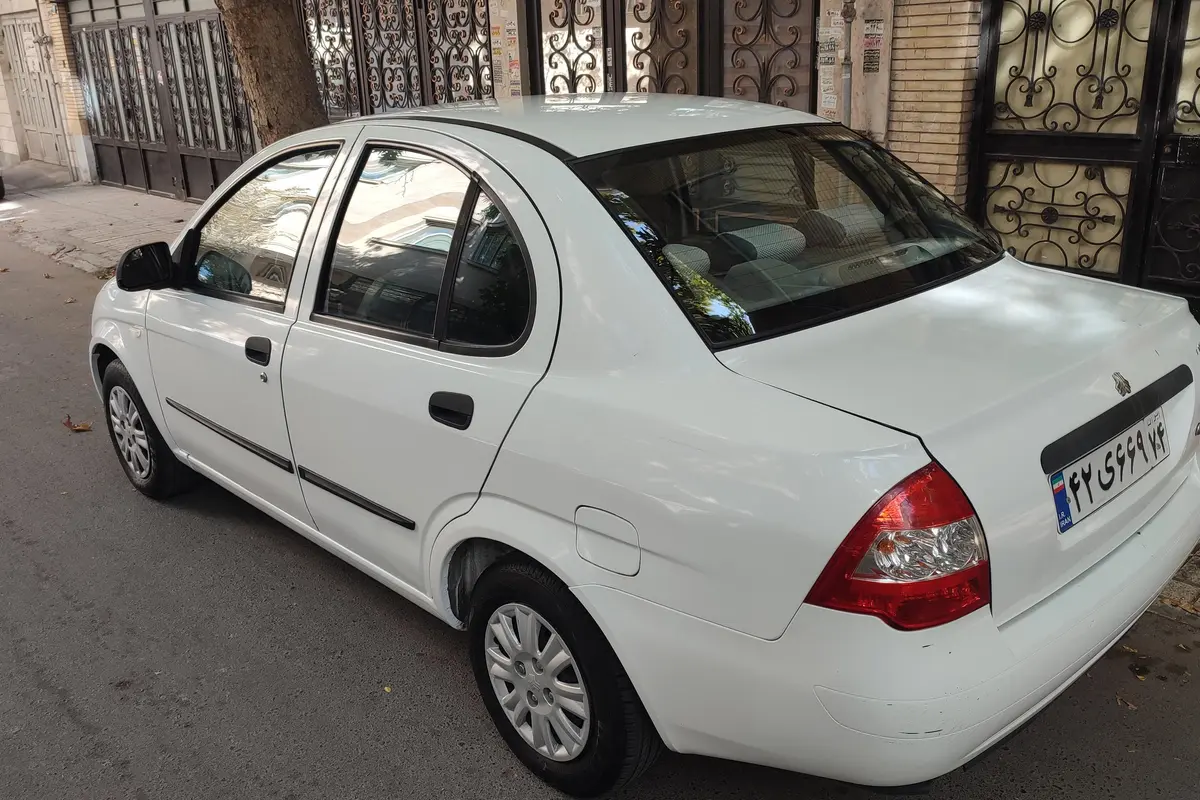 تیبا،  صندوق دار