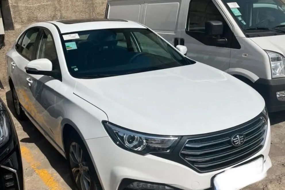 بسترن،  B30