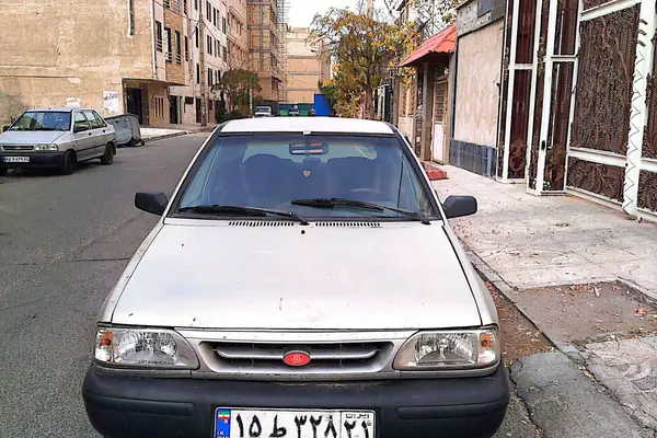 پراید، صندوق دار