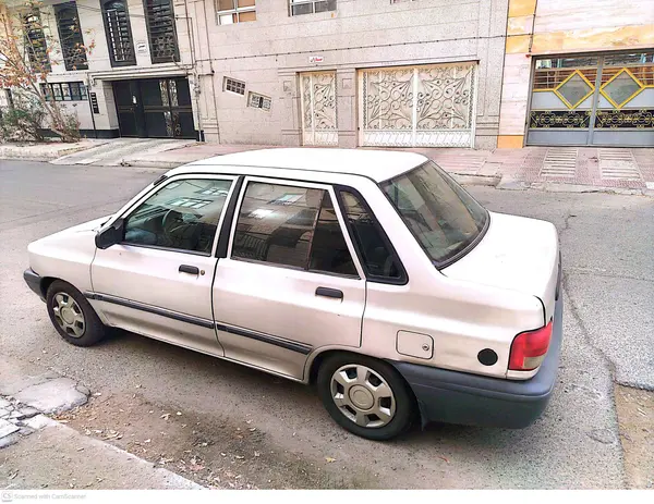 پراید، صندوق دار