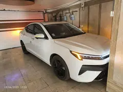 کی ام سی، J7