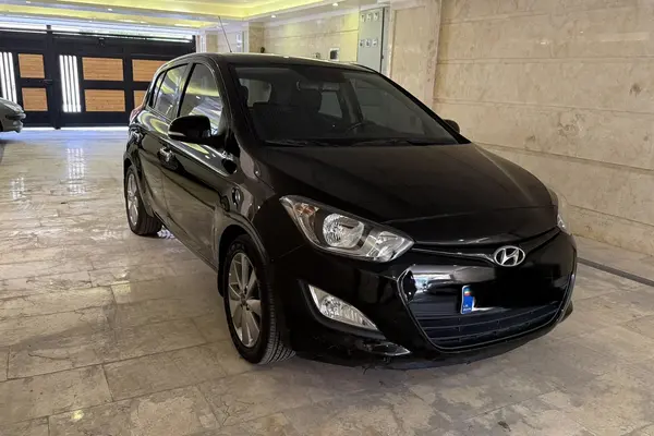 هیوندای  i20