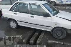 پراید، صندوق دار