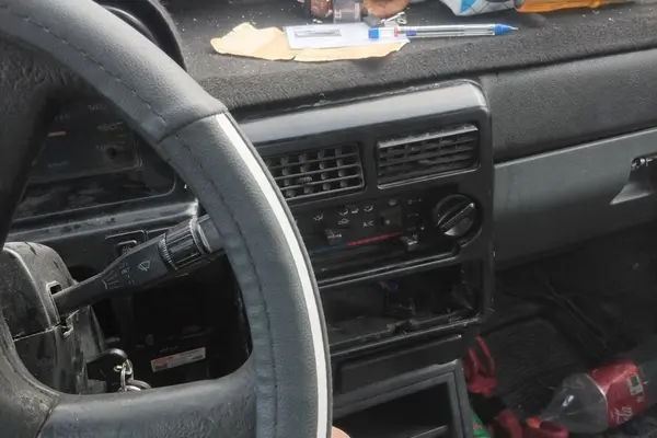 پراید، صندوق دار