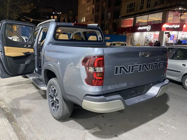 اینفینیت، اکسپلورر