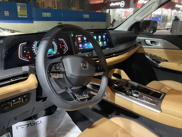 اینفینیت، اکسپلورر