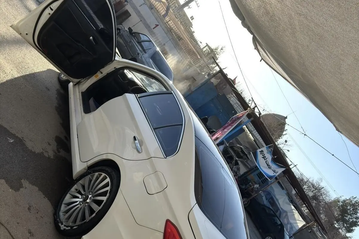 لیفان،  820