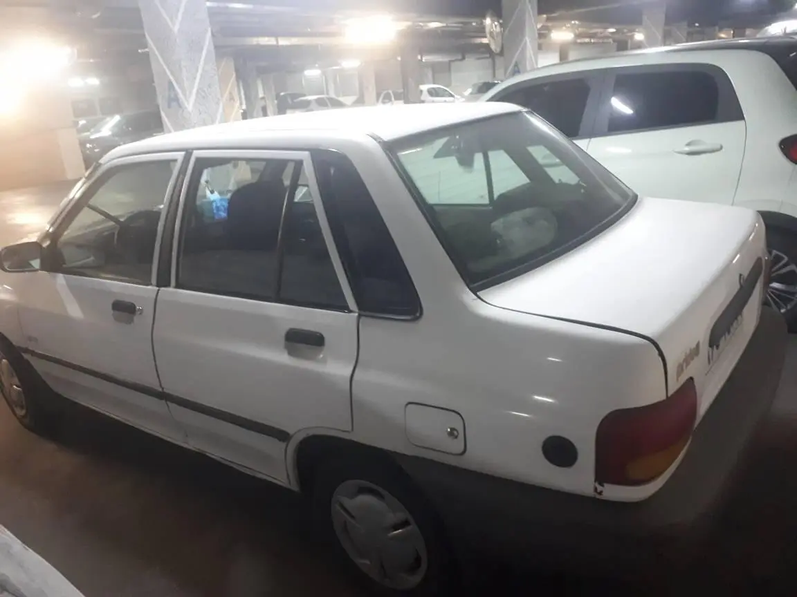 پراید،  صندوق دار