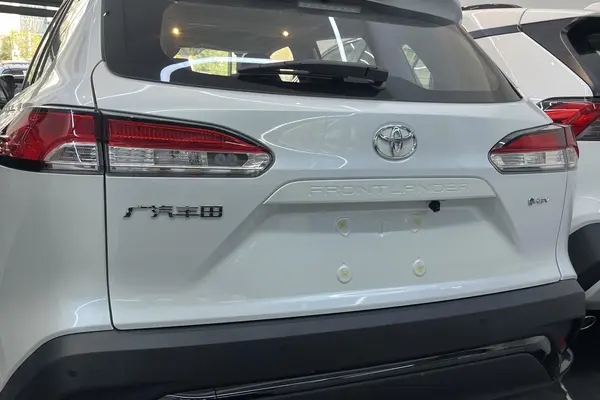 تویوتا، فرانت لندر هیبرید