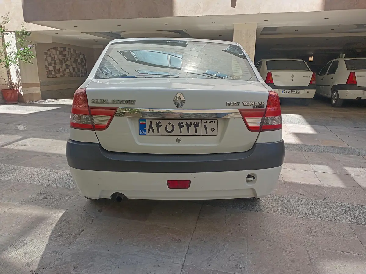 رنو،  پارس تندر